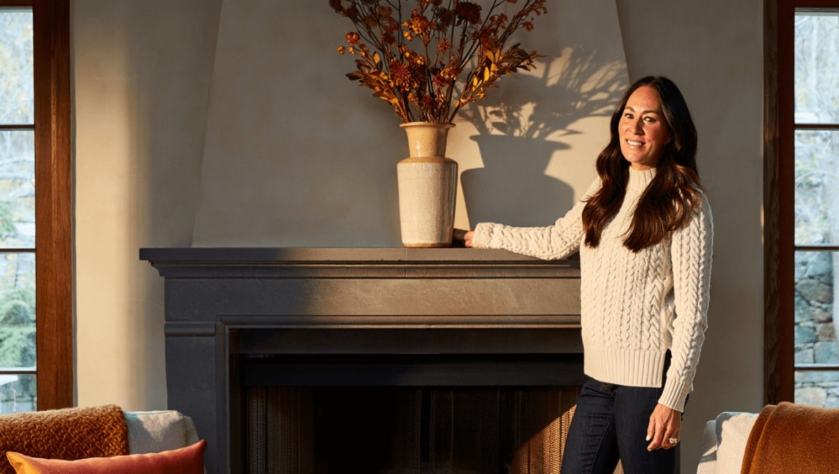 Joanna Gaines Shares Her Easy Trick For Bringing Cozy Fall Vibes To Your Fireplace