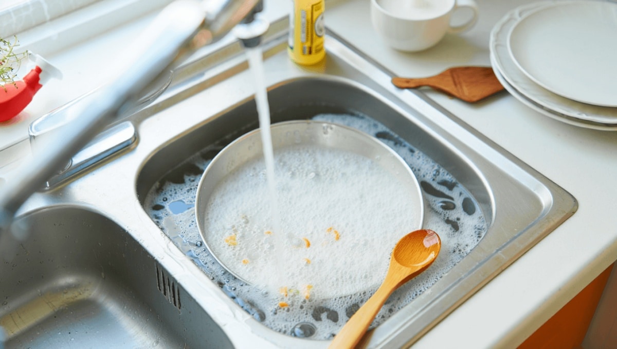 A Simple Trick To Clean Your Slow-Draining Sink And Make It Work Like New