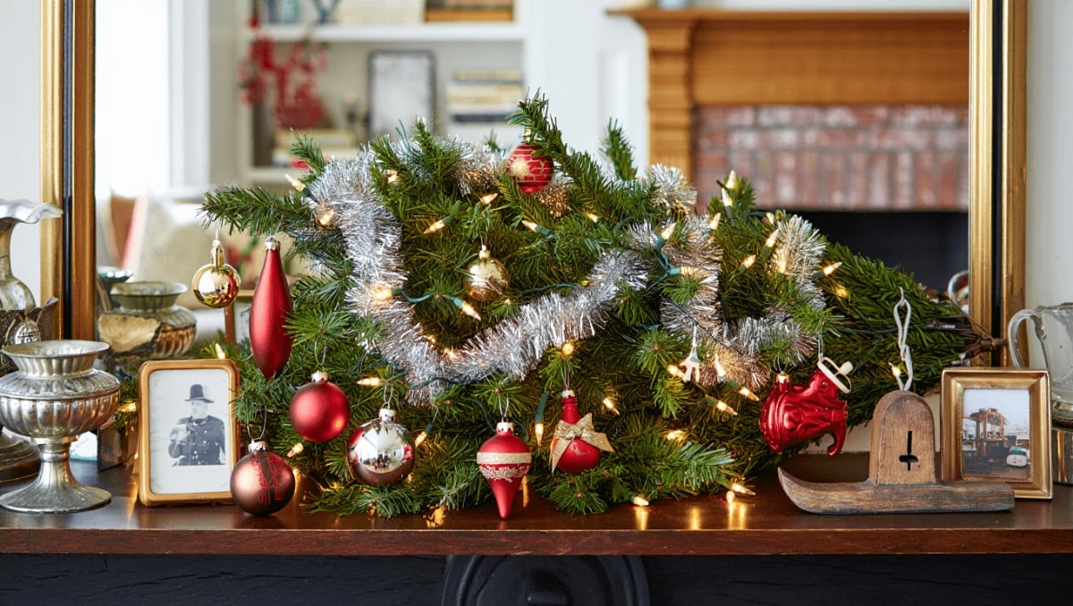 This Decades-Old Christmas Decor Trend Is Making A Nostalgic Comeback In Today's Homes