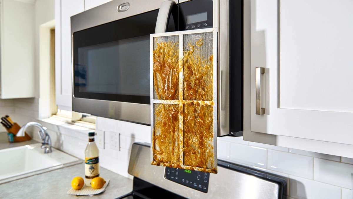 The Simple Trick That Makes Cleaning Your Microwave Filter A Breeze