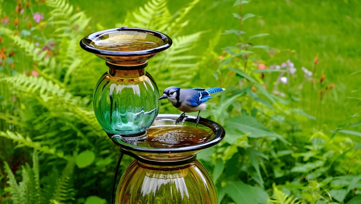 Transform Thrift Store Vases Into A Gorgeous Bird Bath With A Vintage Twist