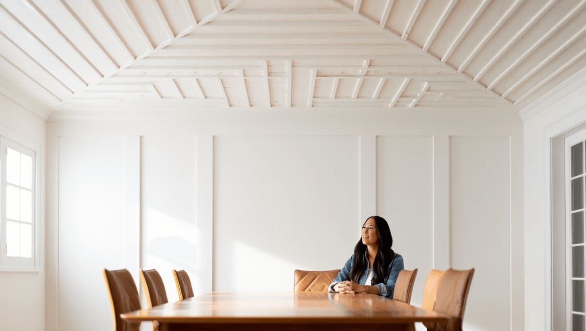Joanna Gaines Makes A Bare White Box Dining Room Look Upscale With This Ceiling Choice
