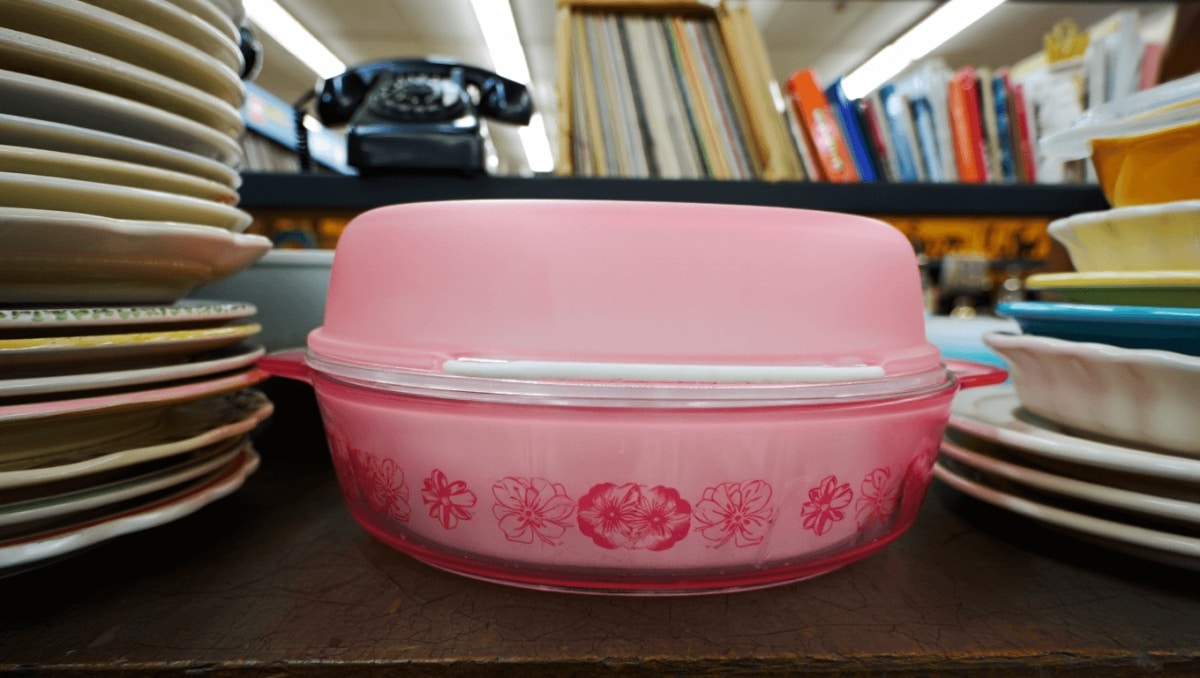 The Vintage Pyrex Dish To Look For At The Thrift Store For A More Valuable Haul