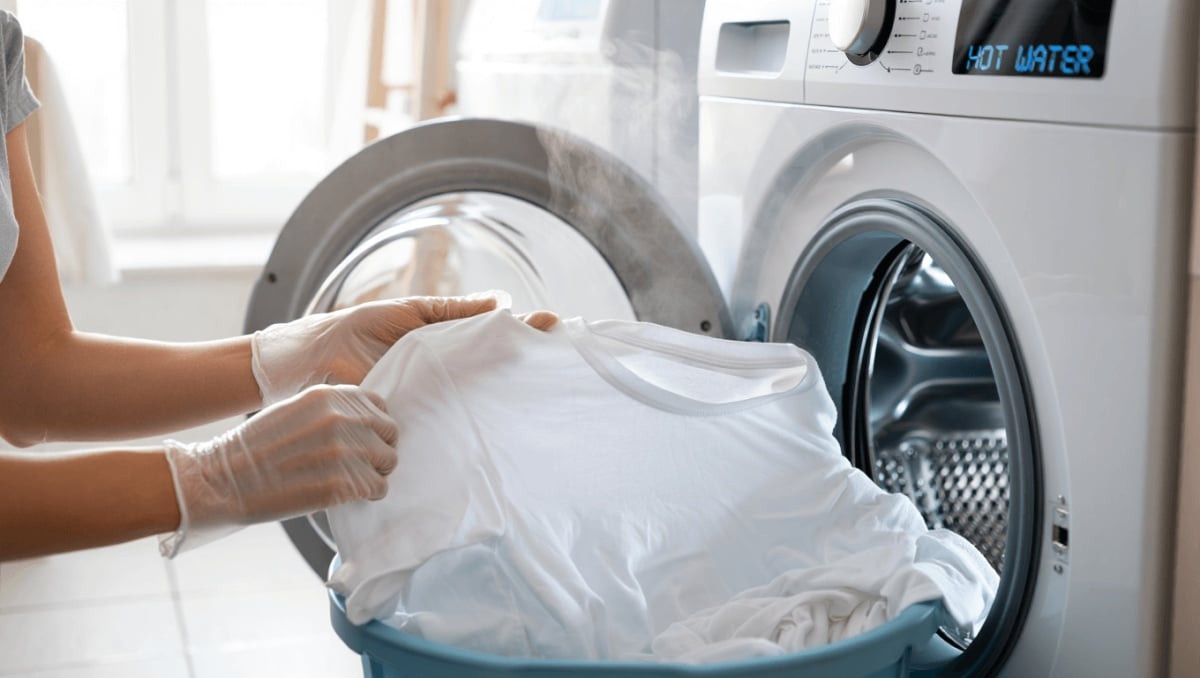 10 Things You Should Always Wash In Hot Water To Kill Germs And Odors
