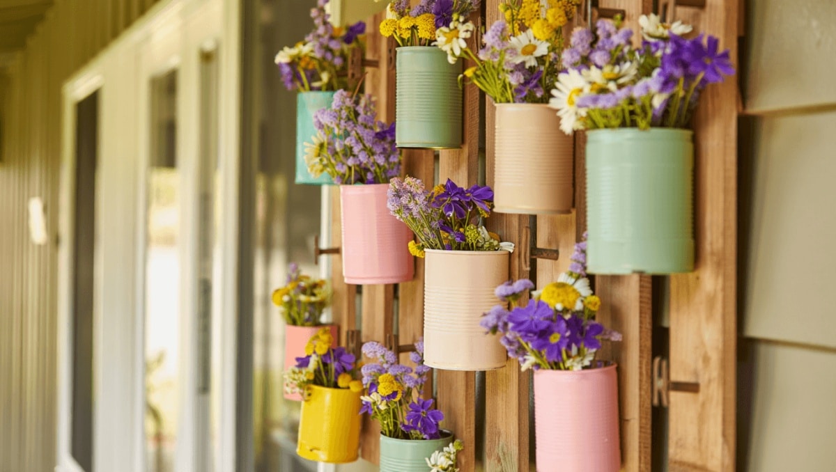 Reuse Empty Soup Cans To DIY The Sweetest Wall Decor With Vintage Charm