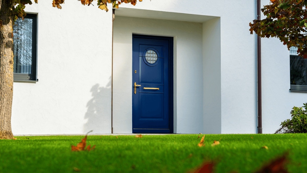 The Timeless Color Everyone Will Be Painting Their Front Door In 2026