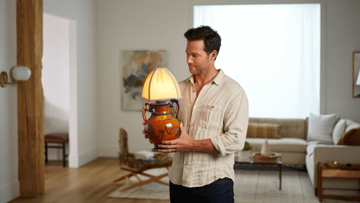 Nate Berkus Turns An Old Vase Into A Stunning Light Feature With A Vintage Twist