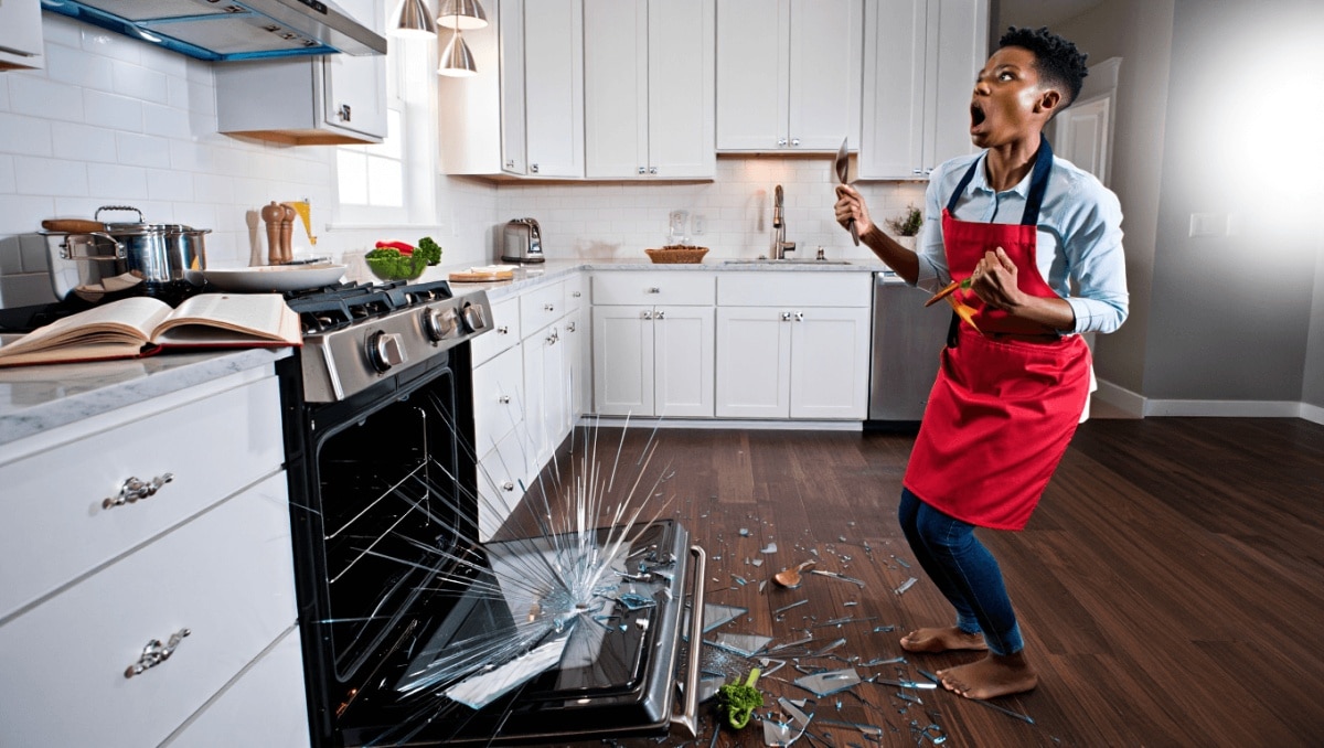 Is Your Oven Door Safe? Consumer Reports Warns Of Spontaneous Glass Shattering