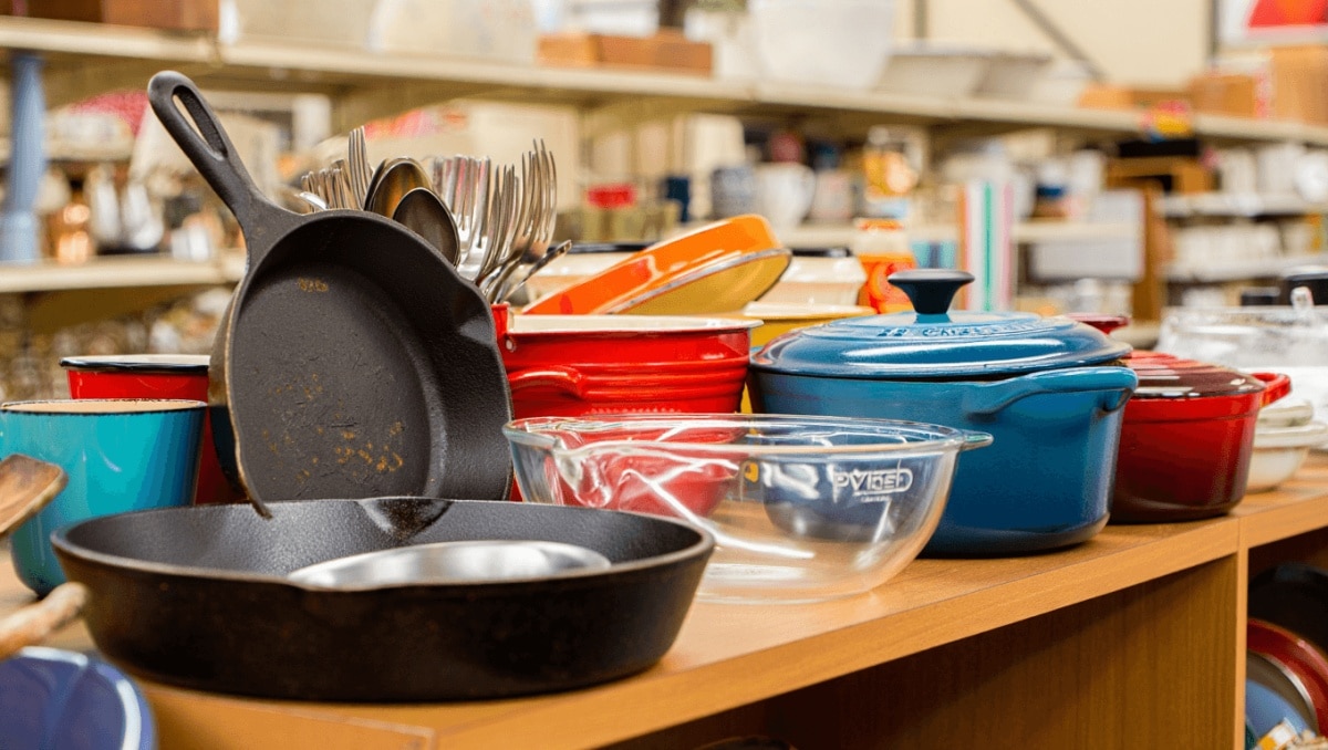 Forget Pyrex & Le Creuset: 15 Valuable Kitchenware Brands To Look For At Thrift Stores