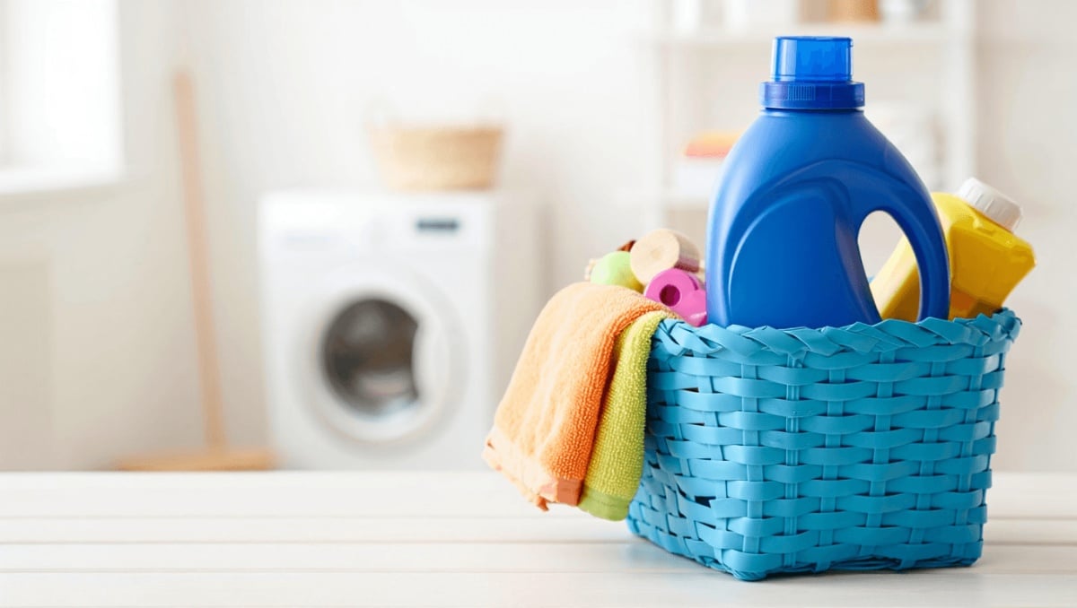 Don't Toss An Empty Laundry Detergent Bottle — Make A Cute Storage Basket