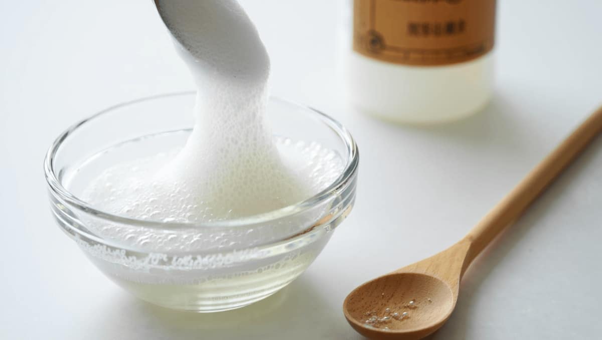 What Happens If You Mix Baking Soda And Hydrogen Peroxide?