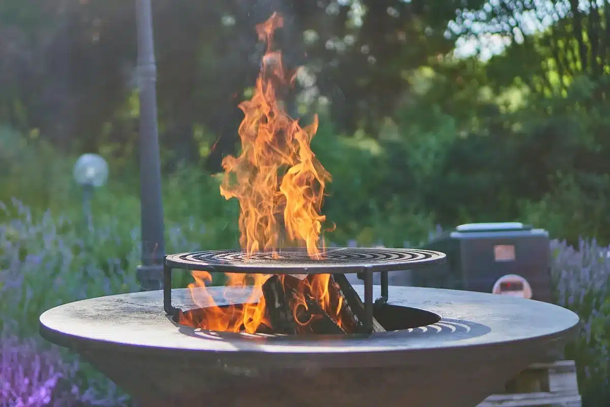 Cast-iron grates and burner layout of a midsize gas grill